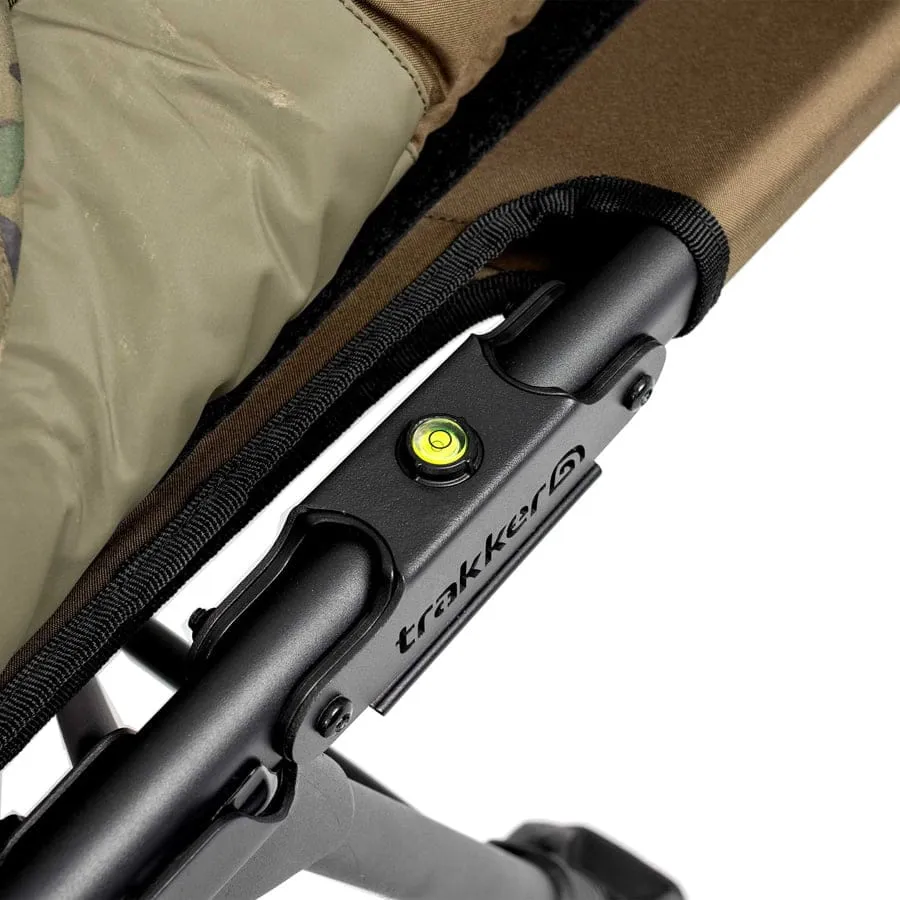 Trakker RLX 8 Camo Bed System – Wide - Image 4