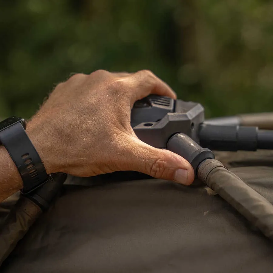 Avid Carp EXO 2 Bivvy System - Image 5