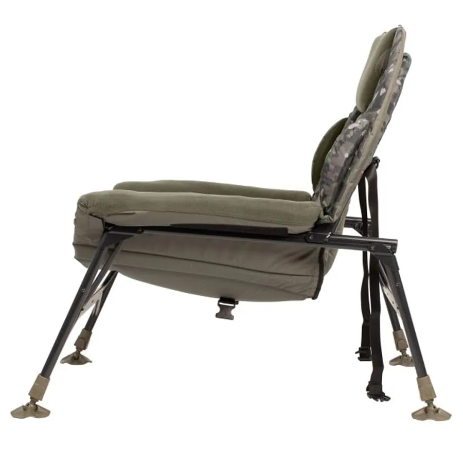 Trakker Levelite Camo Colossus Chair - Image 5