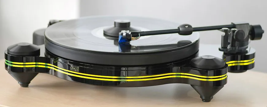 Oracle Origine MKII Turntable - Image 2